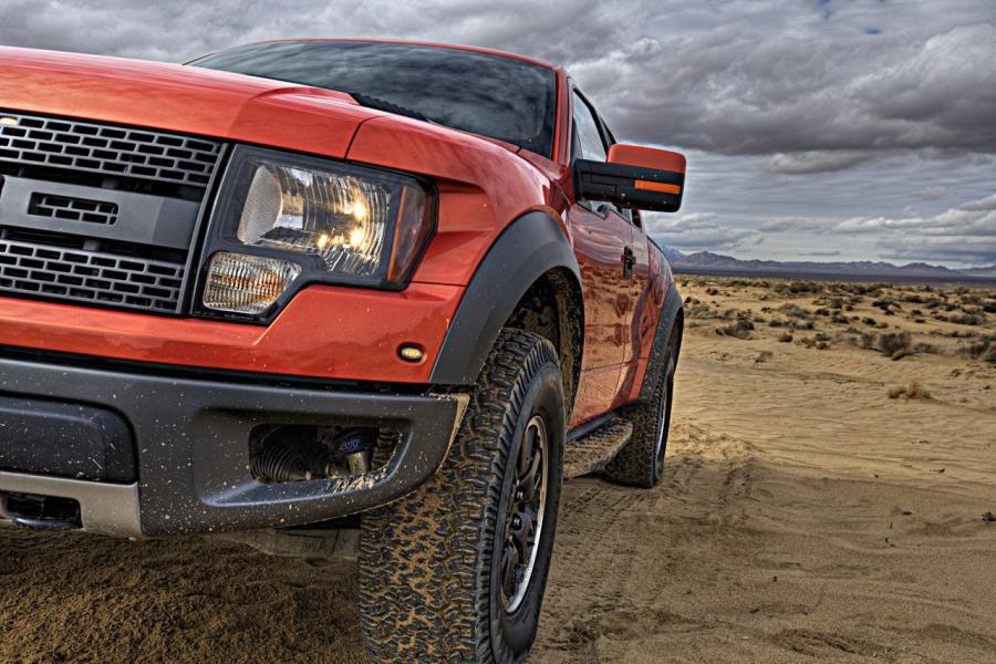  Ford F-150 SVT Raptor 2010 года  (фото 37 из 295)